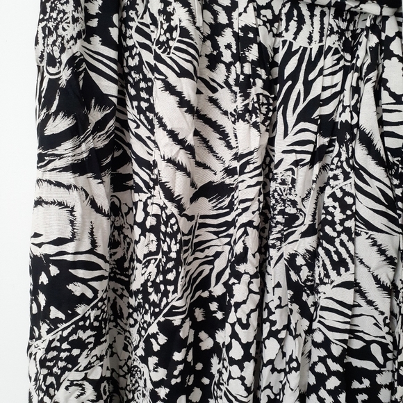 Retro Y2K Abstract Black and White Animal Print Maxi Skirt - Picture 9 of 10